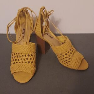 Yellow Ankle Tie Sandal woven high heel size 7